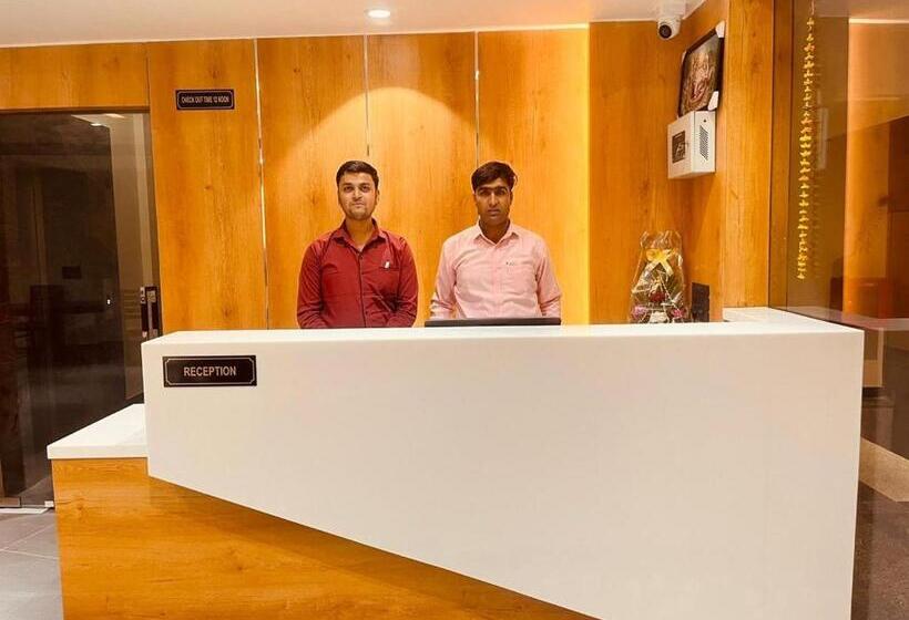 호텔 Anju Shree Inn