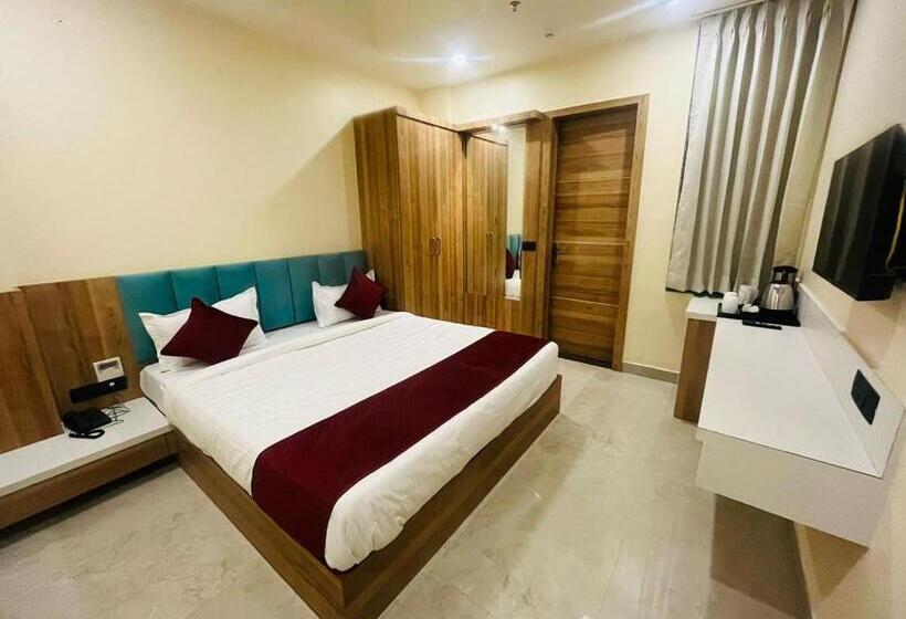 호텔 Anju Shree Inn