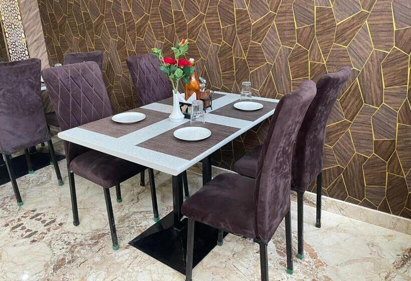 فندق Banaras Palace