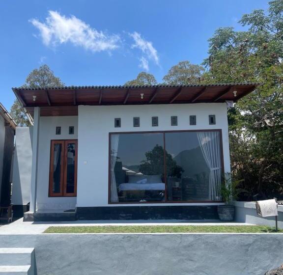 בית מלון כפרי Batur Holiday