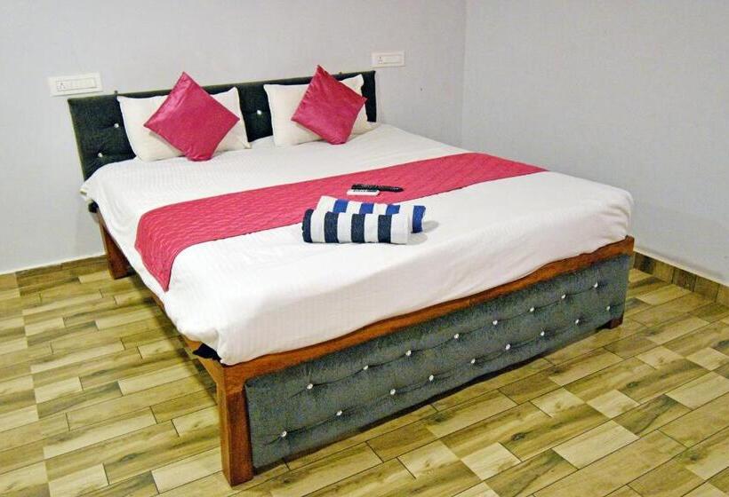 בית מלון כפרי Brindavanam Resort