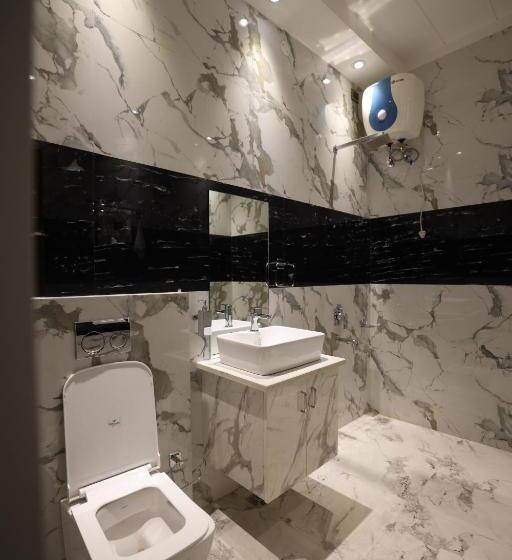 ホテル Burney Palace