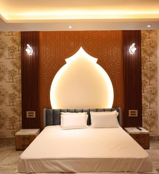 ホテル Burney Palace