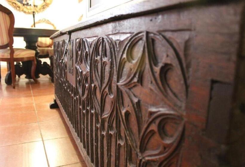 Отель Cal Marques