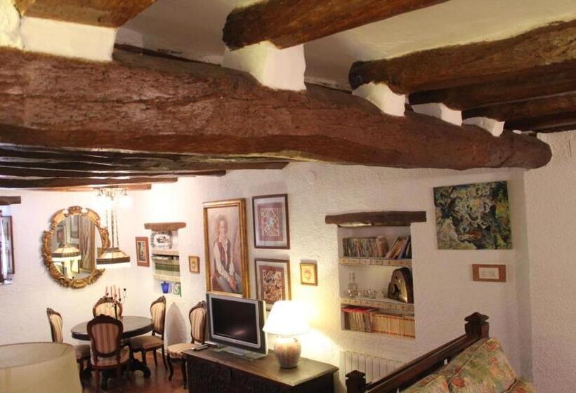 Отель Cal Marques