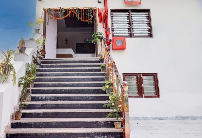 فندق Cg Inn Pool Rooftop