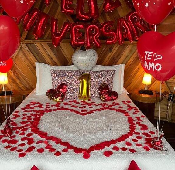 מלון כמוסות Greenlandomesa Zafiro