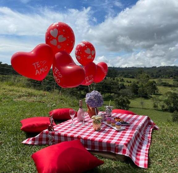 מלון כמוסות Greenlandomesa Zafiro