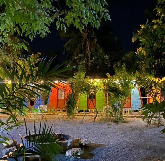 هتل کپسول Homestay Hoa Núi