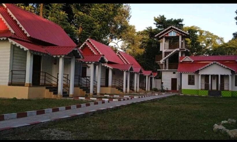 בית מלון כפרי Day Night Resort & Resturant Jaldapara