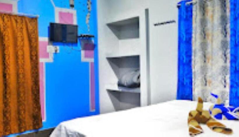 בית מלון כפרי Durga Palace,chapra