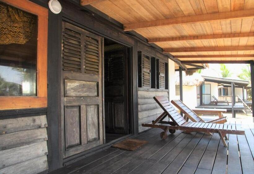 هتل Fantas Folly Beach Lodge