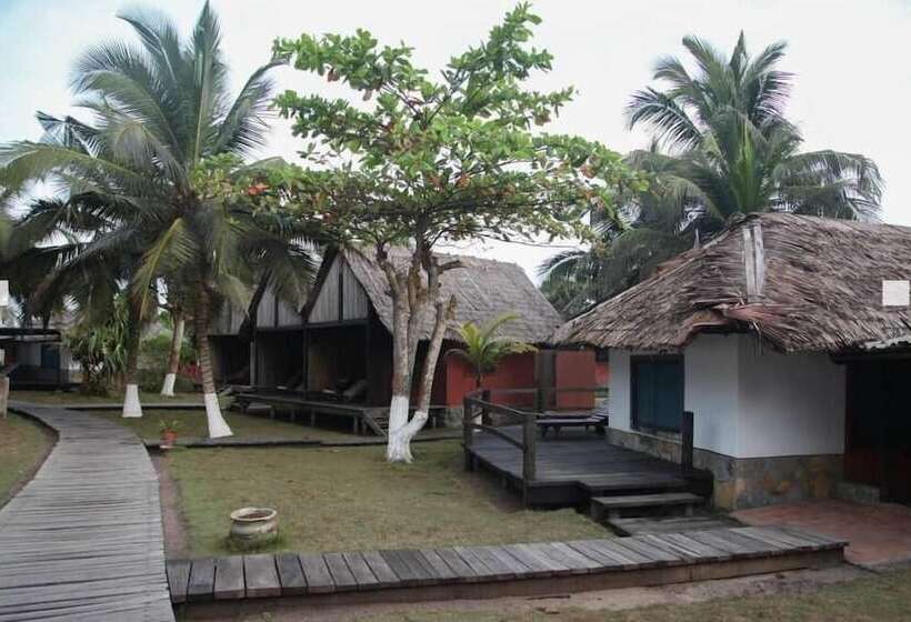 هتل Fantas Folly Beach Lodge