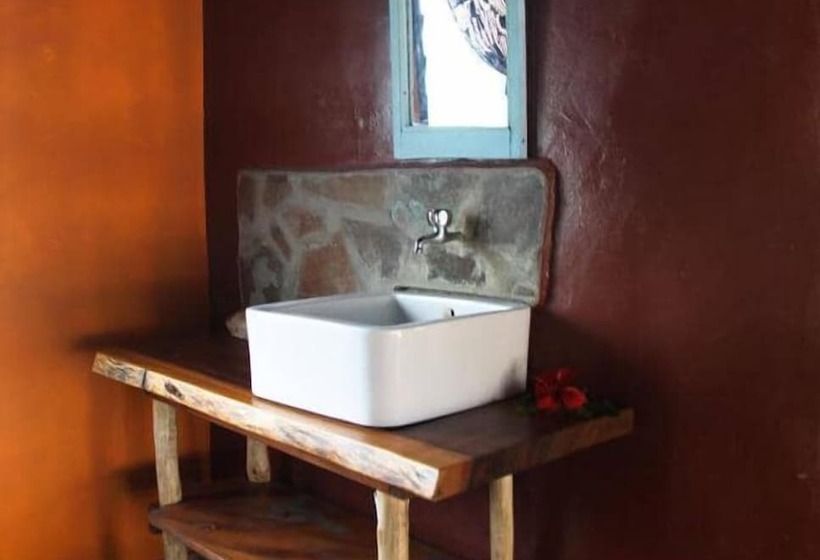 هتل Fantas Folly Beach Lodge