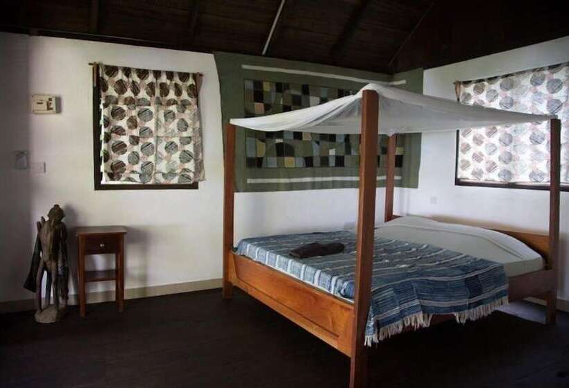 فندق Fantas Folly Beach Lodge