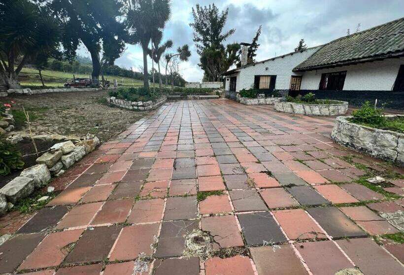 Отель Finca Villa Del Carmen