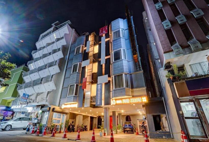 هتل Townhouse 1123 Four Season