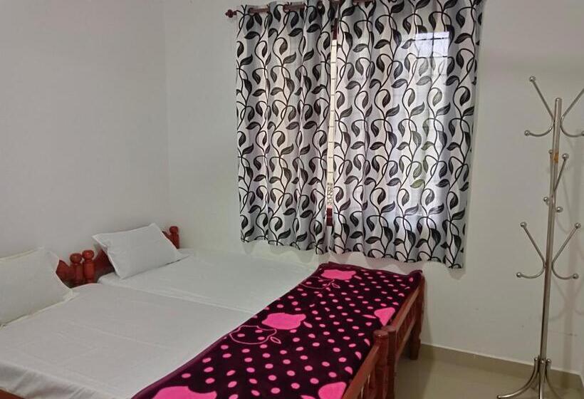 Отель Hill Valley Homestay