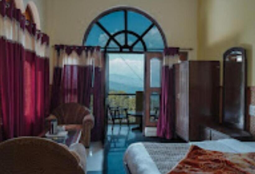 호텔 Himalaya Mount View Resort Uttarakhand