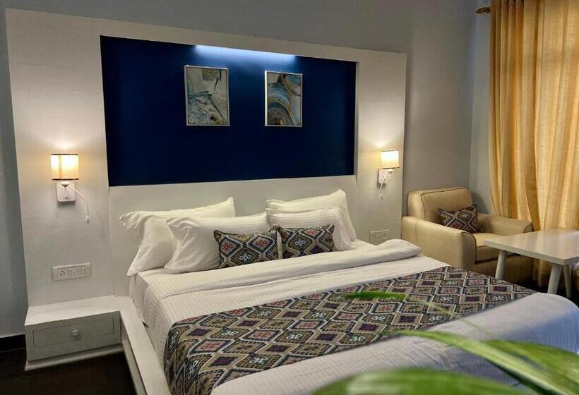 호텔 Himalayas By The Lake Hill Mukteshwar