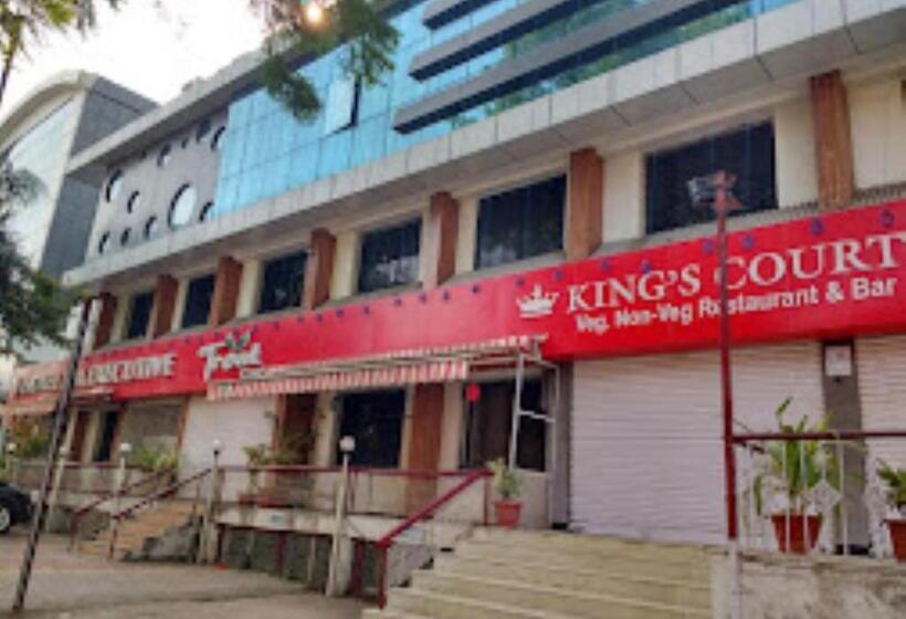 ホテル Ira Executive Aurangabad