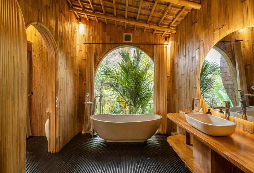 בית מלון כפרי Jungleight Bali