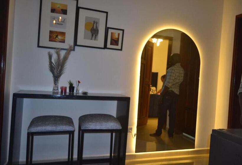 هتل Lovana Apartments And