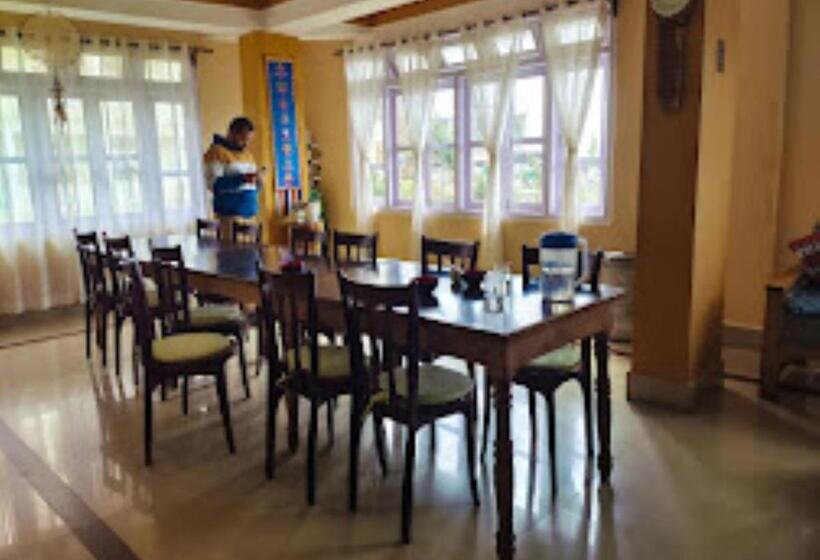 فندق Mon Kyimojong Arunachal Pradesh