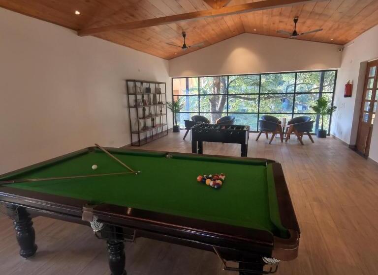 فندق Moustache Bhimtal Luxuria, Nainital