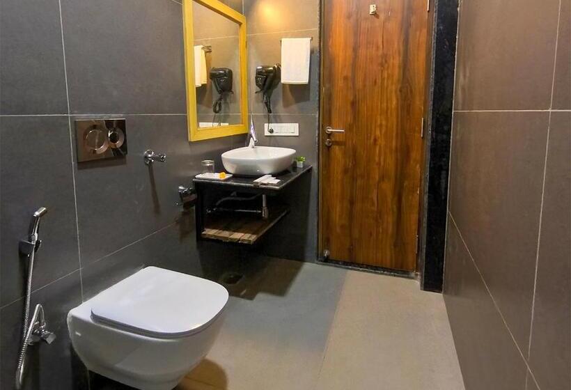 فندق Moustache Bhimtal Luxuria, Nainital