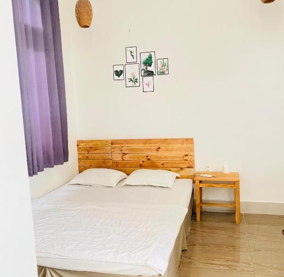 هتل Nhà Nghĩ Homestay Kv