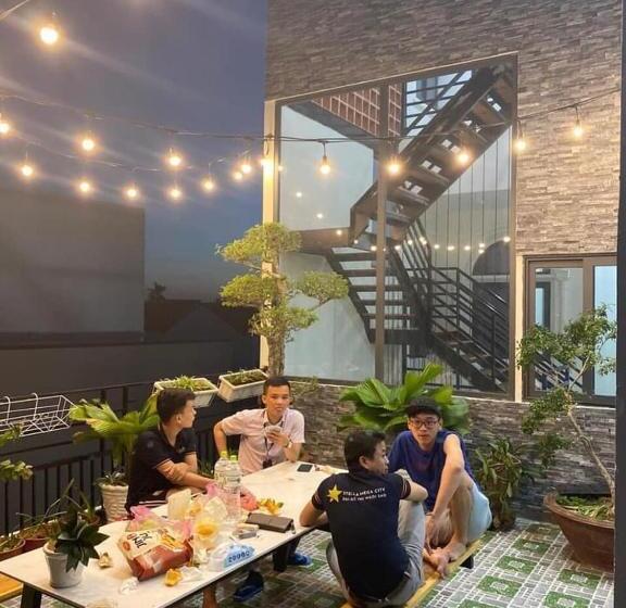 هتل Nhà Nghĩ Homestay Kv