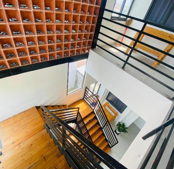 هتل Nhà Nghĩ Homestay Kv