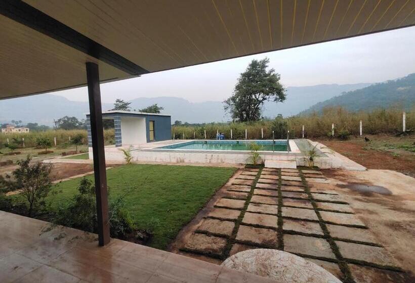 בית מלון כפרי Nuka Privet Farm