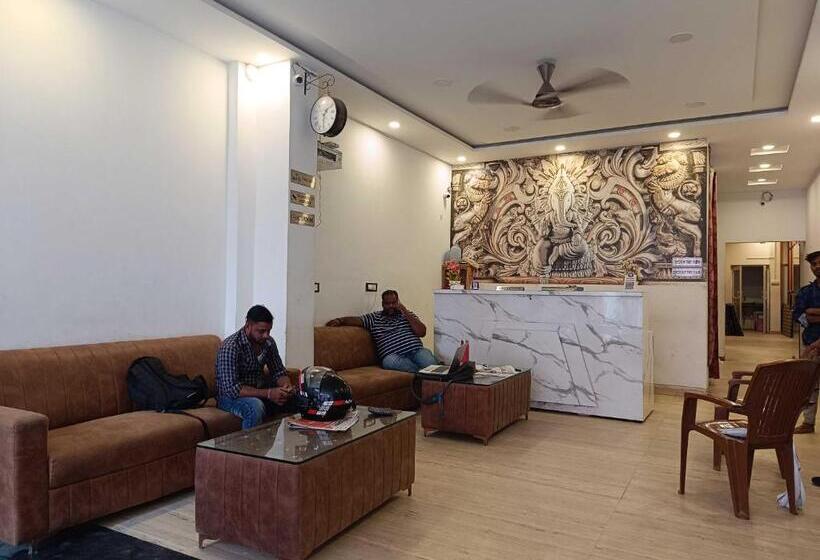 Hotel Oyo Flagship Siddhi Vinayak Guest House