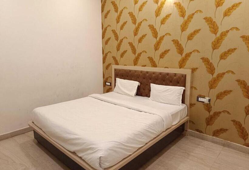 Hotel Oyo Flagship Siddhi Vinayak Guest House