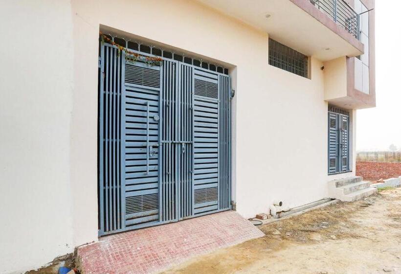 فندق Oyo Jr Guest House