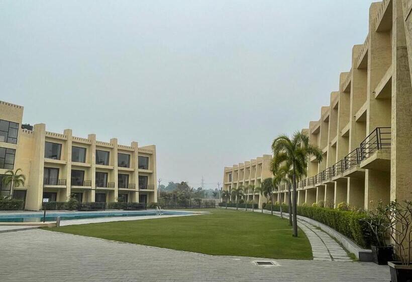 호텔 Parklane Resort Dhanbad
