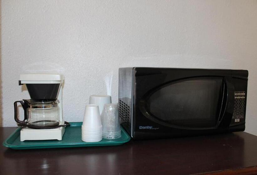 酒店 Premium Rooms By Midtown Inn