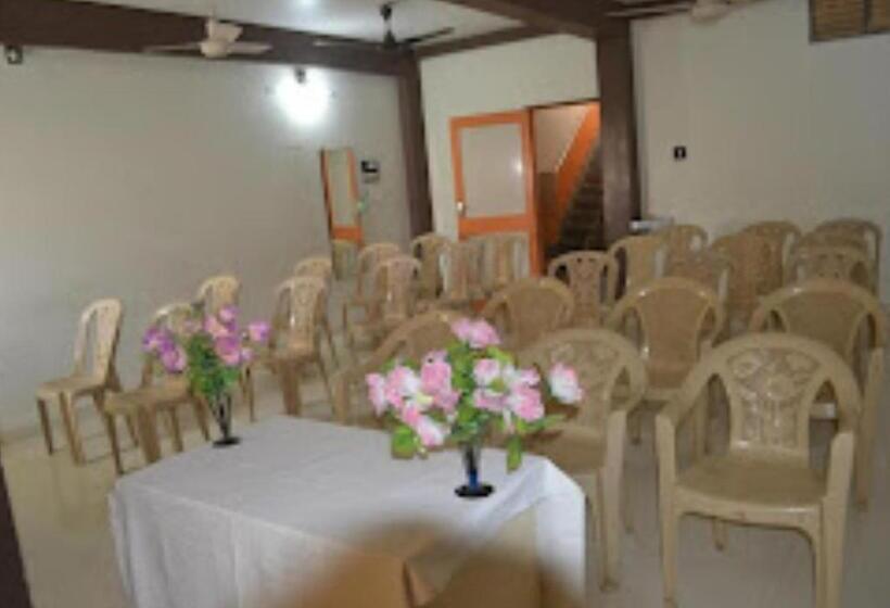 Rajdhani And Guest House Gujarat   Best Family Hotel In Halol Near Pavaghad And Halol Gidc