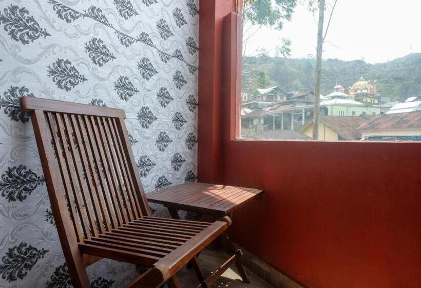 בית מלון כפרי Reddoorz Syariah Near Gerbang Dieng 2