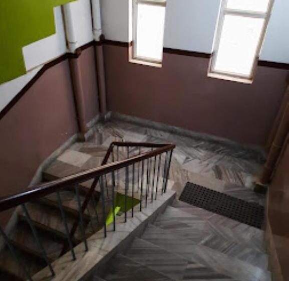 בית מלון כפרי Santi Vihar,jehanabad