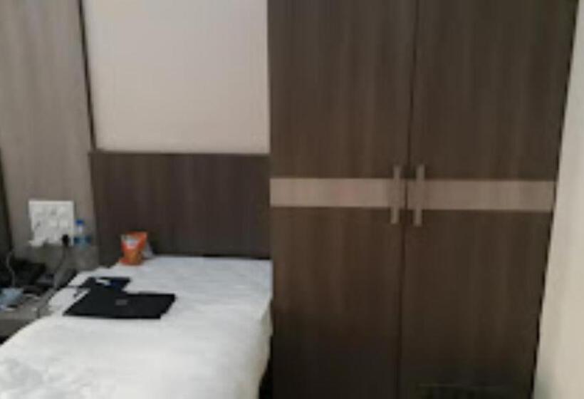 בית מלון כפרי Saraswati Inn,aurangabad