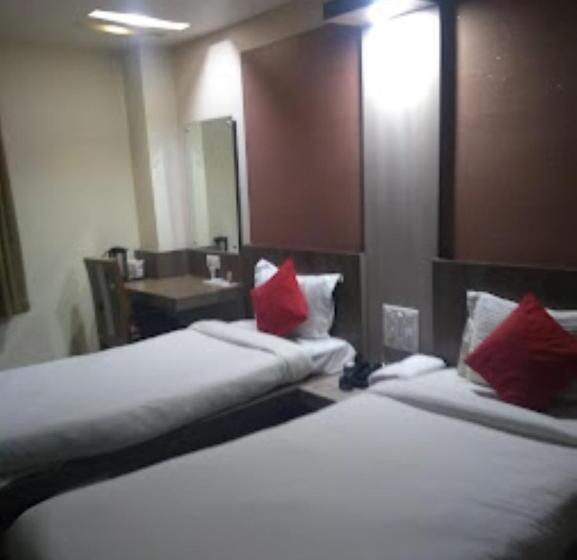 בית מלון כפרי Saraswati Inn,aurangabad