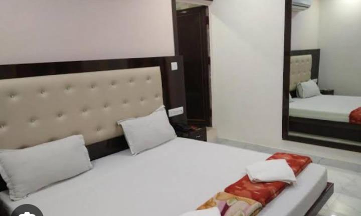 فندق Somnath Guest House