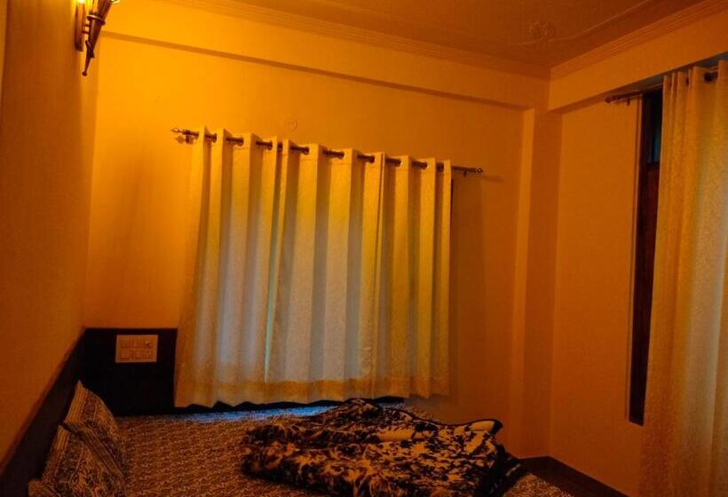 酒店 Splendour Food And Stay