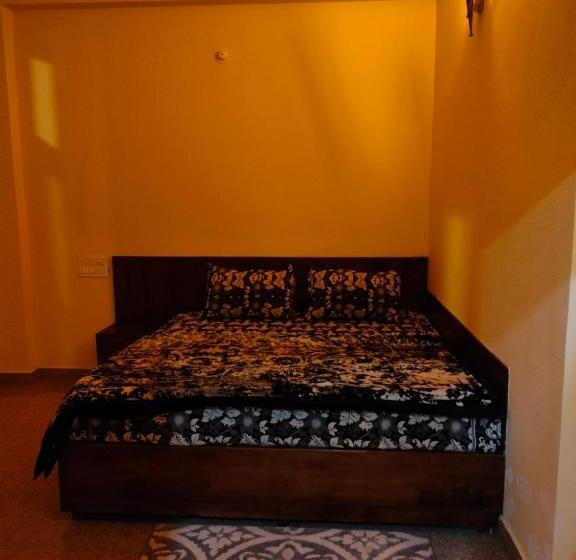 酒店 Splendour Food And Stay