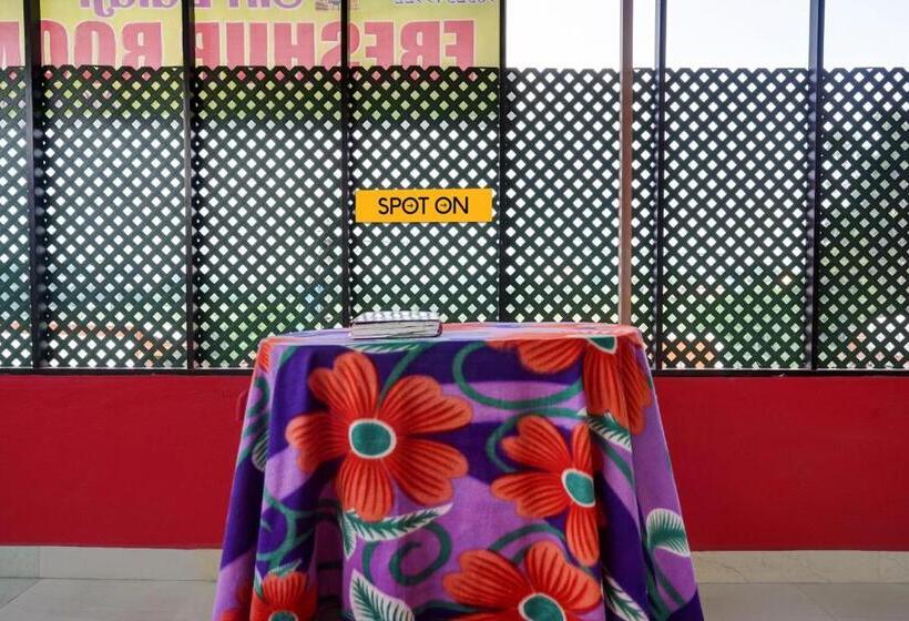 فندق Spot On Siri Balaji Freshup Rooms