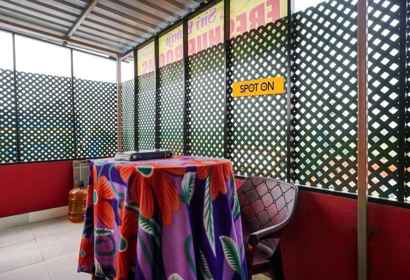 فندق Spot On Siri Balaji Freshup Rooms