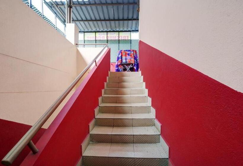 فندق Spot On Siri Balaji Freshup Rooms